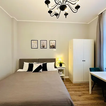 Apartman Studio Monte & Molo - Krolowej Jadwigi 6 *