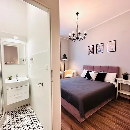 Studio Monte & Molo - Krolowej Jadwigi 6 *